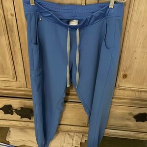 FIGS Zamora Jogger scrub pants Ceil Blue sz petite Lg